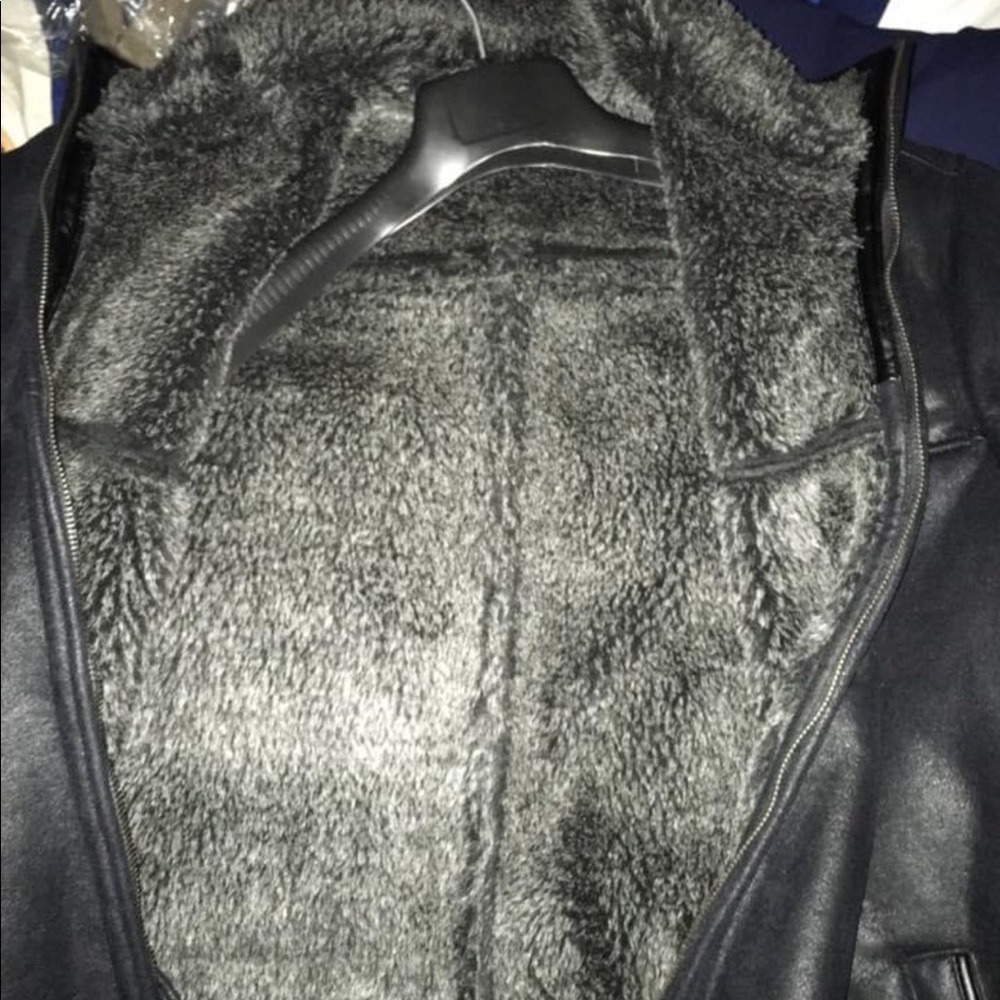 Jackets - Picture 2 of 16